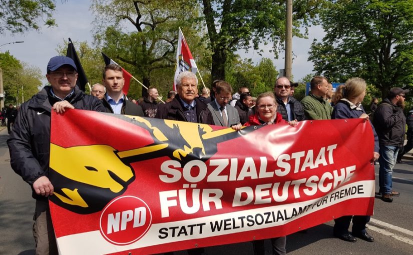 PM – NPD zeigt Flagge in Dresden, Wismar, Eisenhüttenstadt und Guben – Ermittlungen wegen der Wortkombination „Migration tötet“ gegen den Parteivorsitzenden Frank Franz